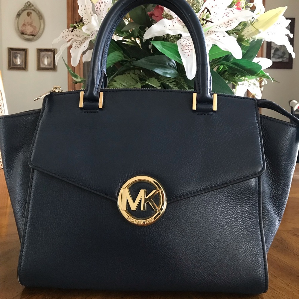 Michael Kors Vanna Satchel Leather